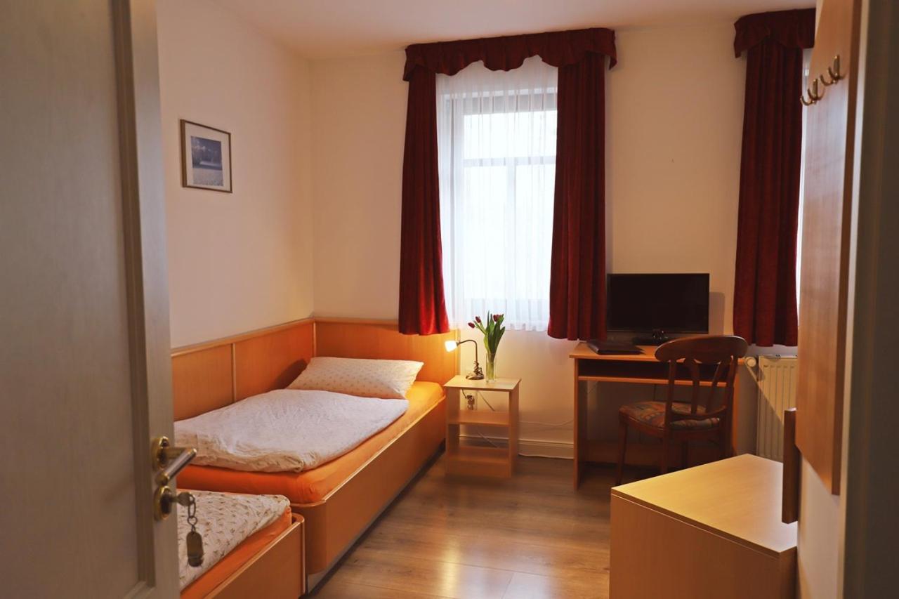 Pension Hinz & Kunz Веймар Экстерьер фото